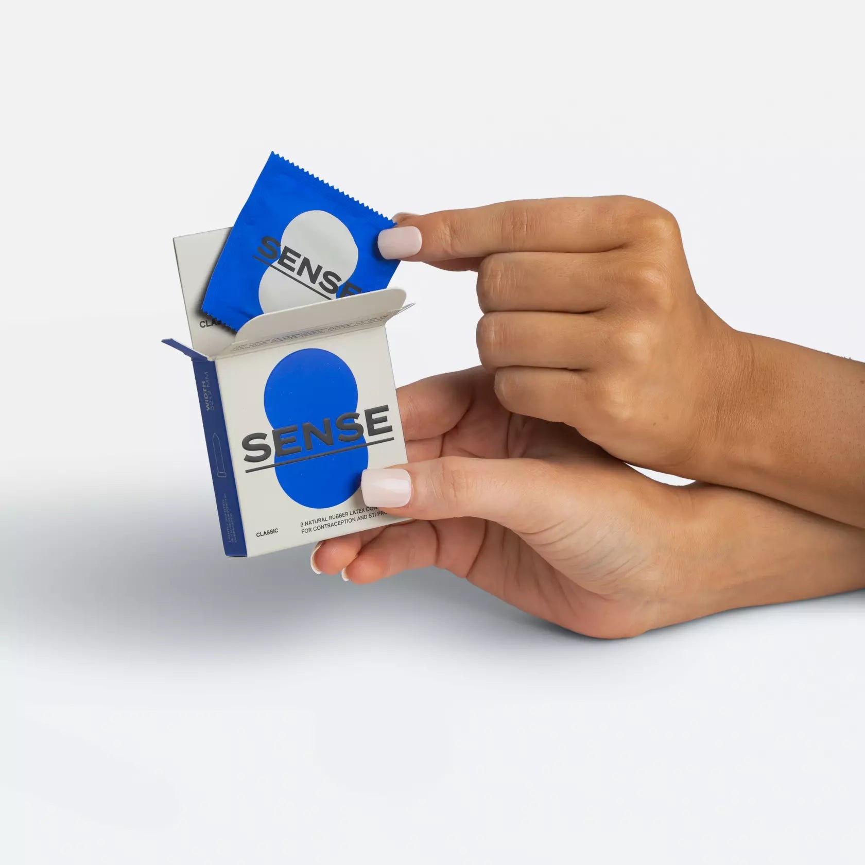 classic-latex-condoms-3pack-SENSE-8422_73fcb6fa-d335-43cc-afc5-46e6c99d0a73.webp